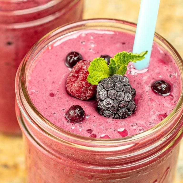 edible MAINE - Spring Berry Smoothie