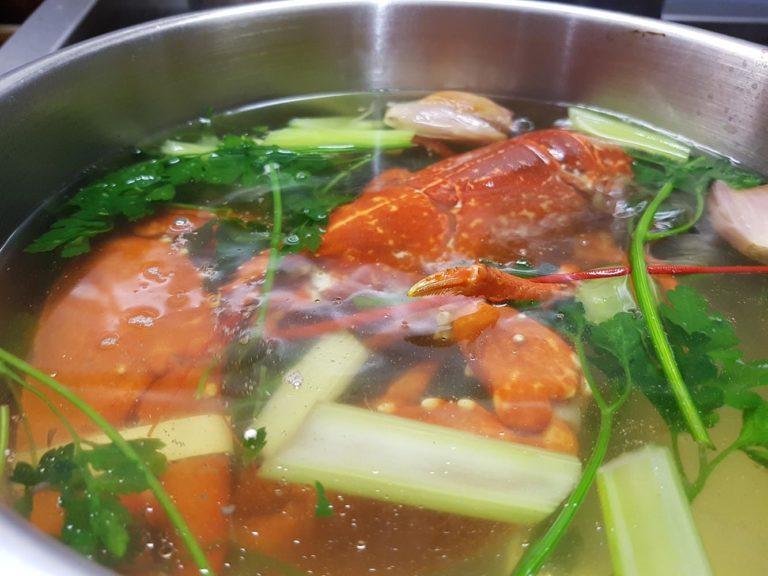 edible MAINE - Savory Lobster, Fennel, and Saffron Broth