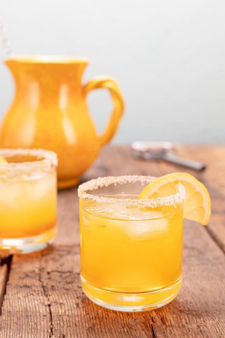 edible MAINE - Lemon Saffron Mocktail