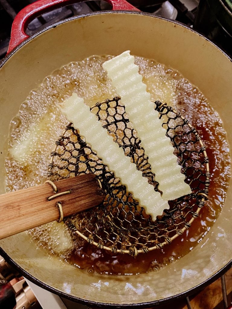 edible MAINE - Triple-Cooked Pier Fries With Malt Vinegar Aioli