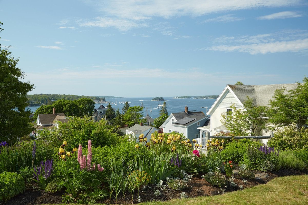 edible MAINE - Morning Is Glorious at the Topside Inn