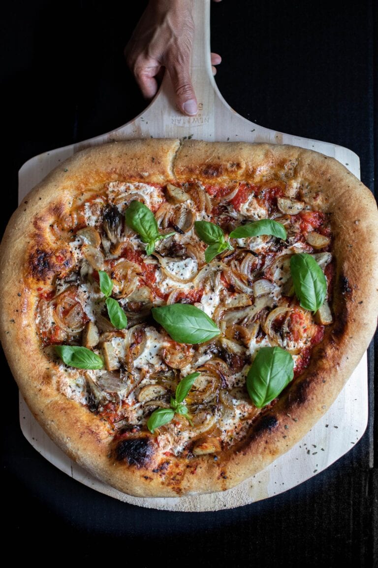 edible MAINE - Sausage and Mushroom Pizza