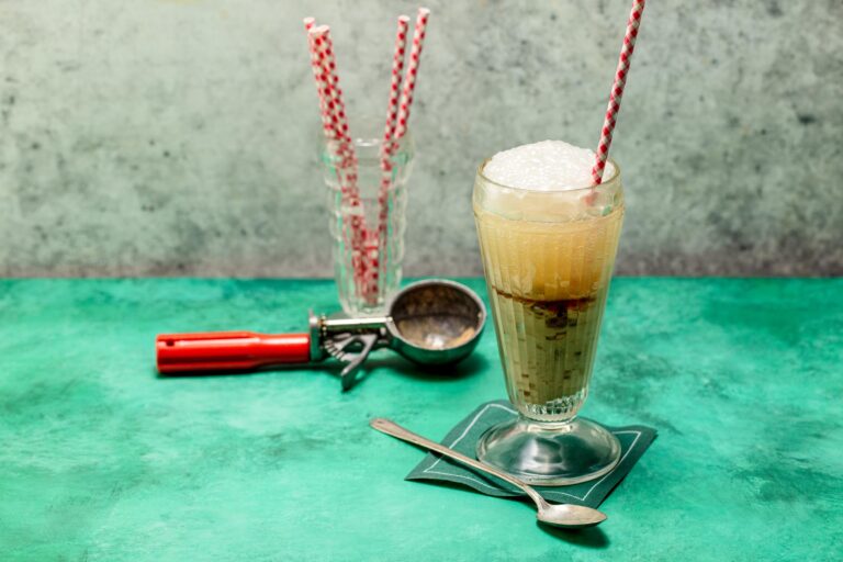 edible MAINE - Spicy Apple Pie Ice Cream Soda