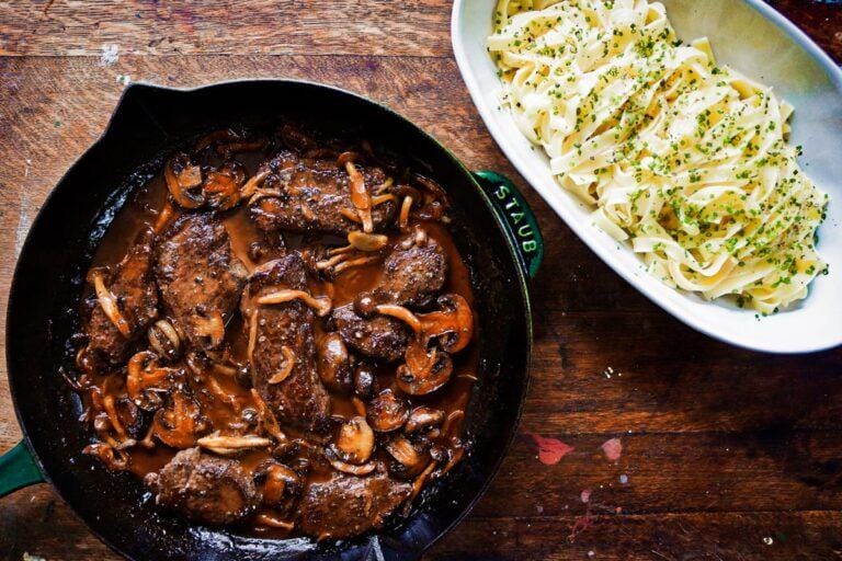 edible MAINE - Venison Medallions Stroganoff