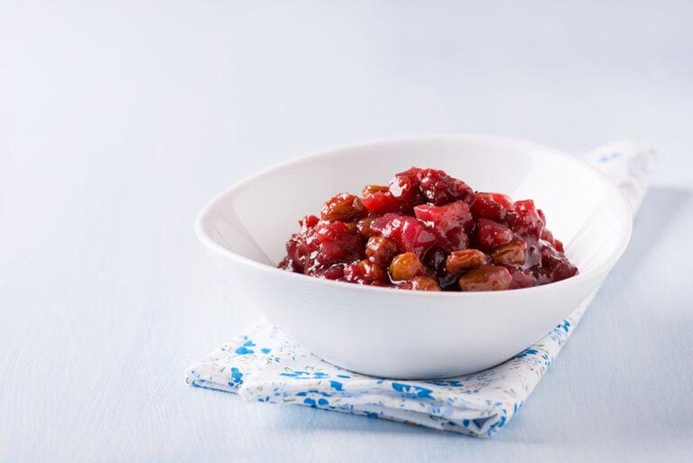 edible MAINE - Cranberry Sauce with Golden Raisins and Cardamom