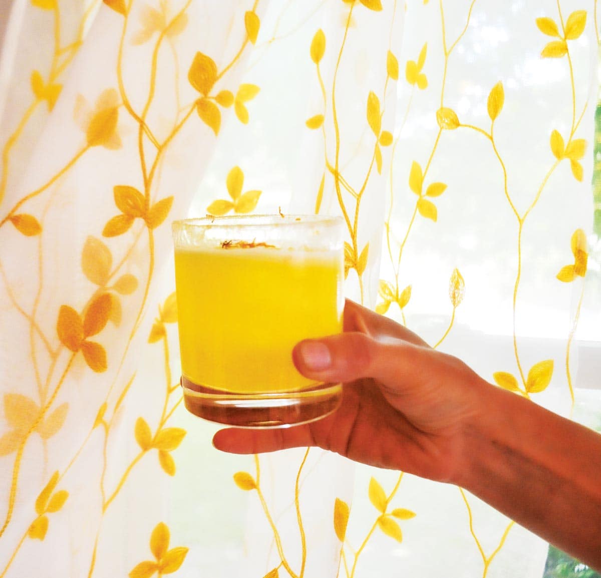 edible MAINE - Saffron Sour